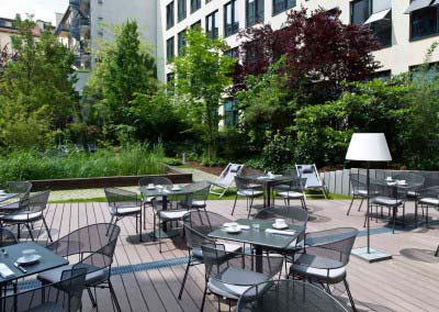 Frühstück im Hofgarten - ©Boutique Hotel i31